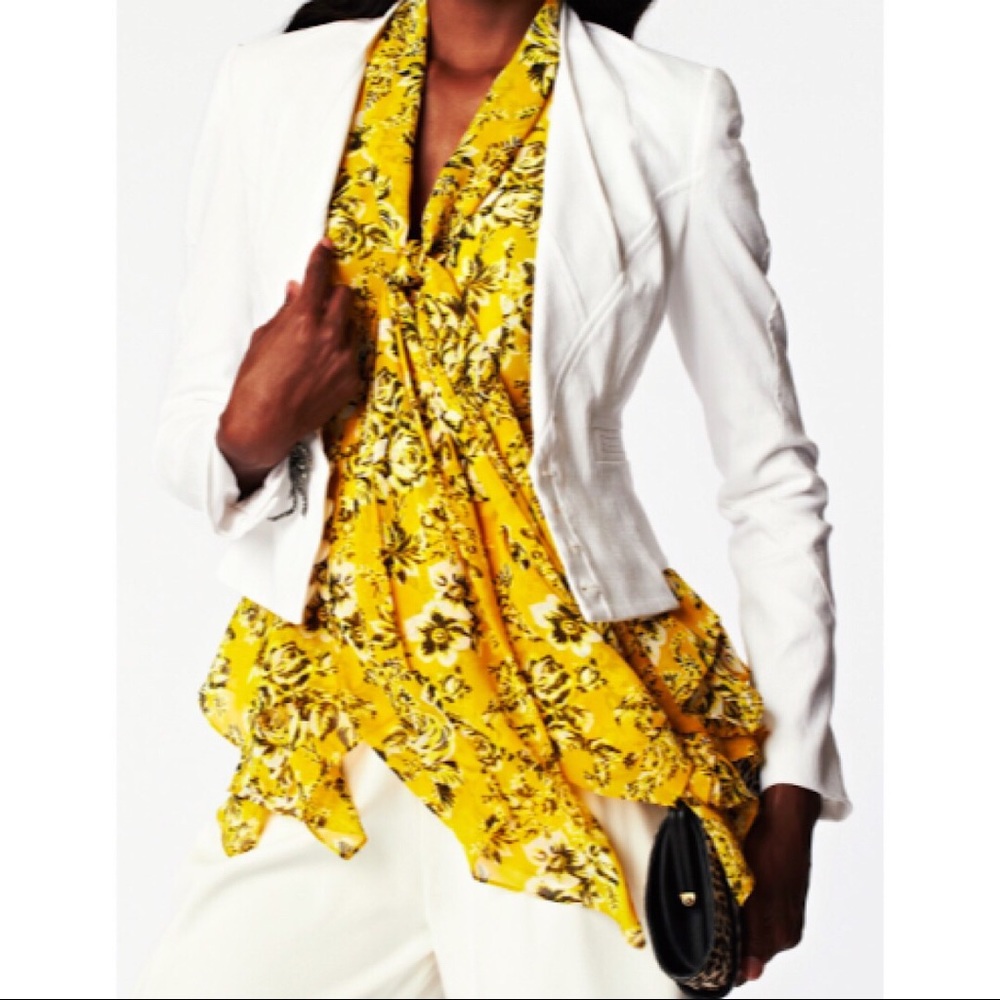 Flutter Tie Floral Printed Blouse